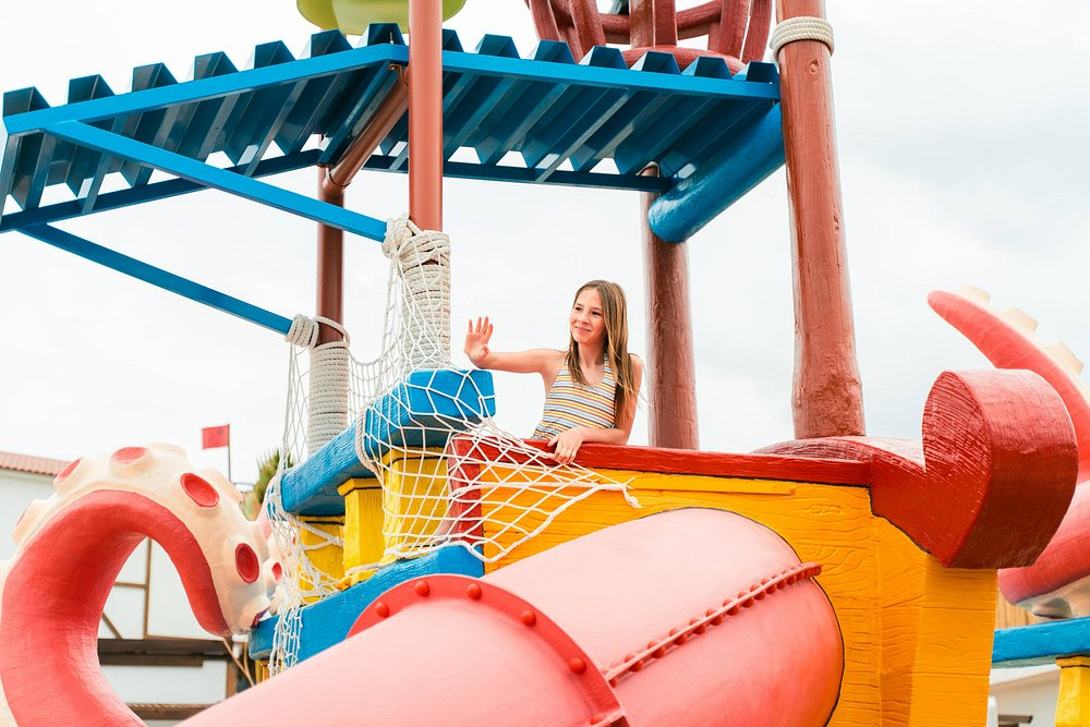 Colourful kraken-themed kids climbing frame at Magic Pirates Island Resort Benidorm